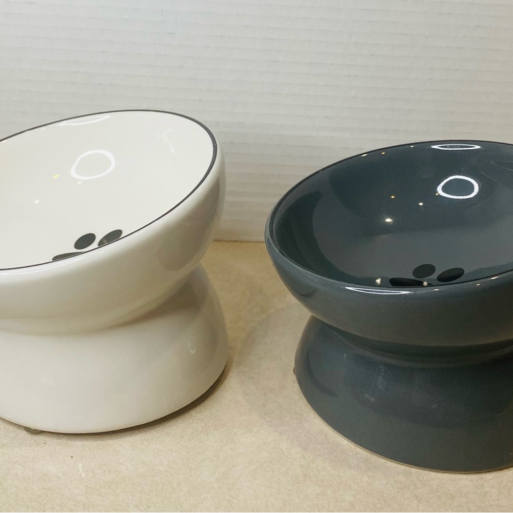 Ceramic Raised Cat Dog Dishes or Small Bowl Pet Bowls Set White Gray Elevated - Picture 3 of 6